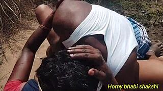 25 saal ki Desi Girl, Best Friend Hard Fuck