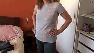 Karım, Çok Heyecanlı, 'Patronumun Önünde Sert Sik Beni!' Diyor!