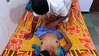 इंडियन हॉट कपल मिडनाइट बेडरूम ऑर्गी में वाइल्ड काउगर्ल एक्शन, वाह!