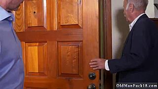 वाई गेट्स फकड हार्ड साउथ ऑफ द बॉर्डर