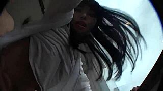 無修正の日本女神、ワイルドなJAVアクションでナスティに