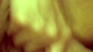 Hei nabo, vil du føle hendene mine jobbe kukken din til du eksploderer på meg?