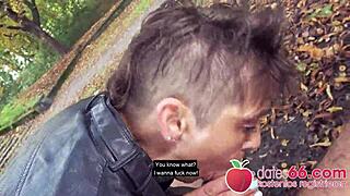 Hey, komische deutsche Oma Rubina, bereit für öffentliches Ficken?