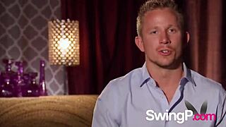 Couples amateurs super nerveux avant leur premier échange