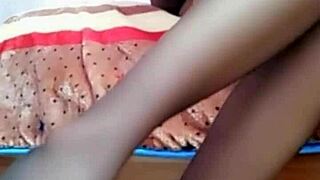 Jag kan inte sluta knulla den här kinesiska gudinnan i svarta klackar