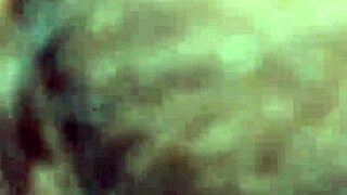 拉丁熟女特写！看她小奶子闪耀！