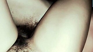 Vragend om Snelle Penetratie in het Bed van de Baas