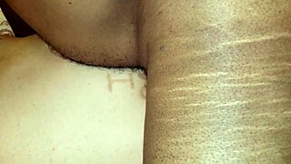 Marie tar en superfet BBC bareback i vild otrohets-session.