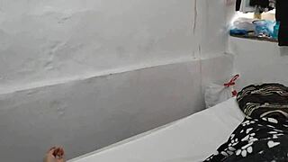 Dinlenirken Avantaj Sağladım ve Kolombiyalı Karımla Yabani Seks Yaptım