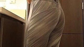 아르헨티나 대학생이 무도회 여행에서 보여주기 걸려