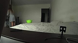 Vittu, vaimoni sai porattua perheen kaverilta töissä ollessani oikeassa kotivideossa!