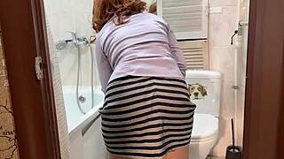 Mogen styvmamma längtade efter sex och tog kuk i tight arsle äntligen