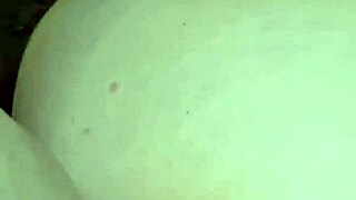 Bunda rosa doce para socar e encher de porra quente