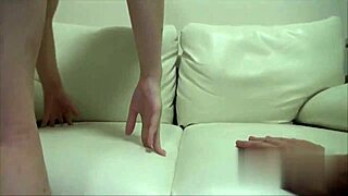 สาวเอเชียอายุ 26 ตัวเฮี้ยวในคลิปไม่เซ็นเซอร์ เธอไม่ไหวแล้ว!