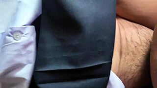 หญิงไทยอวบๆ หีใหญ่ เย็ดจนแตกในชุดแต่งตัวโดยแฟน