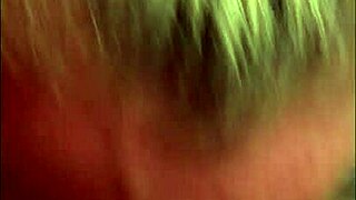 Ώριμη MILF με μεγάλα βυζιά, θέλεις να δεις το καλύτερο πιπίλισμα ποτέ;