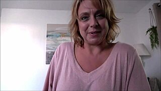 Uh, fantova mama mi kaže profesionalne seks poteze, veš?