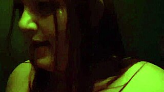 Napravio sam lud ménage na nudističkoj žurci, bila je čista perverzija u kući za swing!