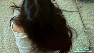 Çok küçük üvey kız kardeş yürüyüşe gitmek için sert sikiliyor. Latina genç orospu sert alıyor!