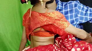 सेक्सी इंडियन भाभी रेड साड़ी में हार्ड चुदाई 😍