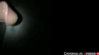 Коллекция едоков трахающих замужнюю женщину, пока рогоносец снимает 😈