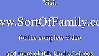 Som len nevlastná dcéra, ktorá dostáva anál od nevlastného otca doma