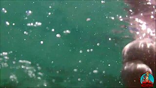 Kocam, unicorn ve ben halk plajında erotik oyun