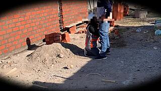 Câmera de Segurança Pega Nataly Bonita Debruçada no Canteiro de Obras em Doggystyle 😜