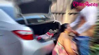 Ibu Tiri Cougar Godain Cowok Muda 18+ Fun Mobil Outdoor Kasar