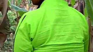 बंगाली गे टेल रॉ इंटेंस एक्शन के साथ अनफोल्ड होता है