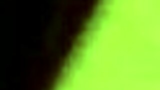 Yo, jeg chiller med dampende stedatter Coco Vandi på vårferie