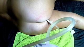 Клизма из вина и вибраторы в моей жопе и пизде