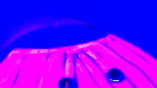 twerking the pumpkin in amateur couple scene