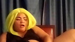 Hey, watch this sexy amateur squirt with vibrator toys like a water park! 😍💦