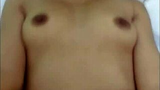 Beautiful Vietnamese girl gets pounded hard and I’m loving it 😍