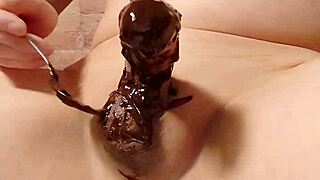 yo, check this japanese gay dude cooking a chocolate banana