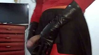 Hot crossdressing amateur in seductive gay anal action