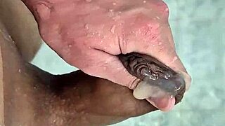 Cumming Deliciously In The Shower