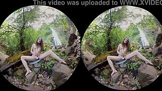 endza loves yanking her pussy in vr?