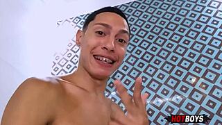 Hetero Sucking Big Cock In Secret