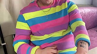 Horny college guy jacks off