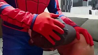 troca troca gay com fantasia de halloween