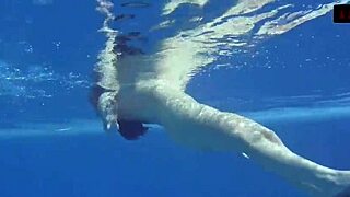 Lina Mercury and Mia Ferrari dive naked in underwater tight action