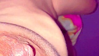 hey, i finger myself every morning, can't get enough of this colombian heat