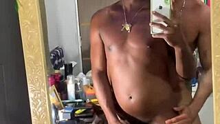 Depois de F1, Tesão Bateu e Comi Meu Amigo Musculoso