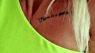 Alineflavio, show us that cute blonde in close-up homemade action!