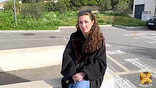 livia jeune bombasse wants to get fucked well.