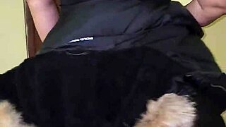 Mi Madrastra Flashing on the Street