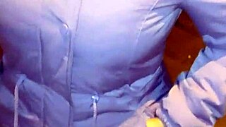 Mi Madrastra Flashing on the Street