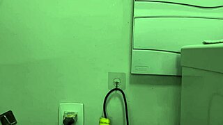 novinho tricks diarista into giving up her tight hole for a creamy finish